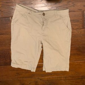 Old Navy Straight Built-in Flex Tech Twill Uniform Bermuda Shorts | Size 14